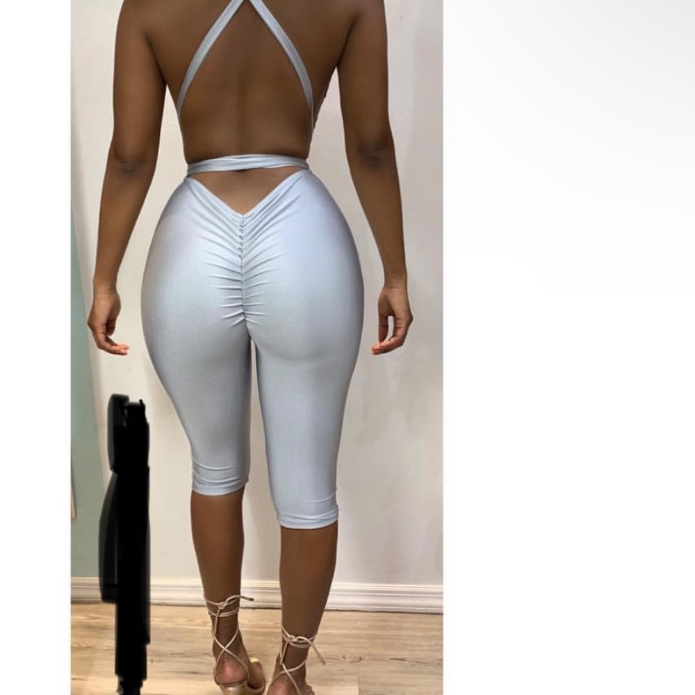 Sliver sequin bodysuit - Picture 2 of 2
